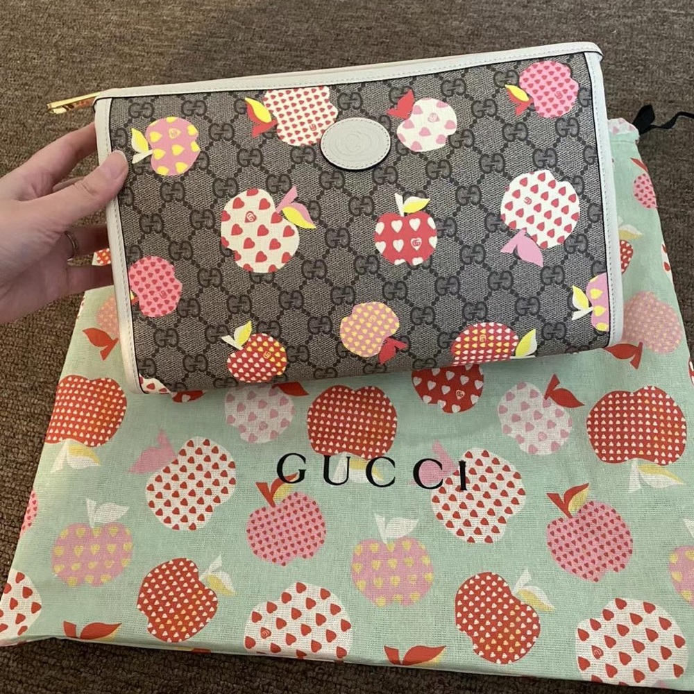 SOLD！Gucci Les Pommes Ophidia Pouch 664114